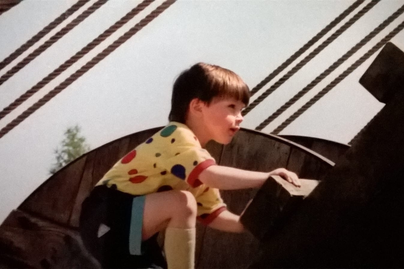 Geboren wurde ich am 23.02.1984 in Münster. Münster ist eine Großstadt im nördlichen Westen von Deutschland. Aushängeschild der Stadt ist ihre historische Altstadt, die nach der Zerstörung im zweiten Weltkrieg aufwändig rekonstruiert wurde.